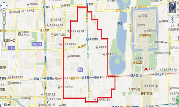 今天的北京西单,通过过街天桥的连接,已将汉光百货,君太百货,大悦城图片