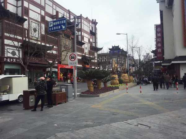 上海老城隍庙 悦园商厦 10号线豫园地铁 即买即